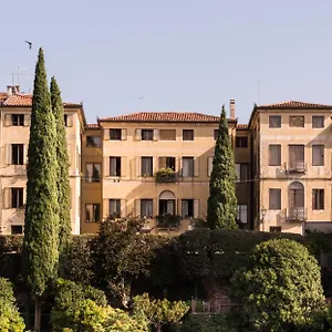 Le 33 Bed & Breakfast Bassano del Grappa